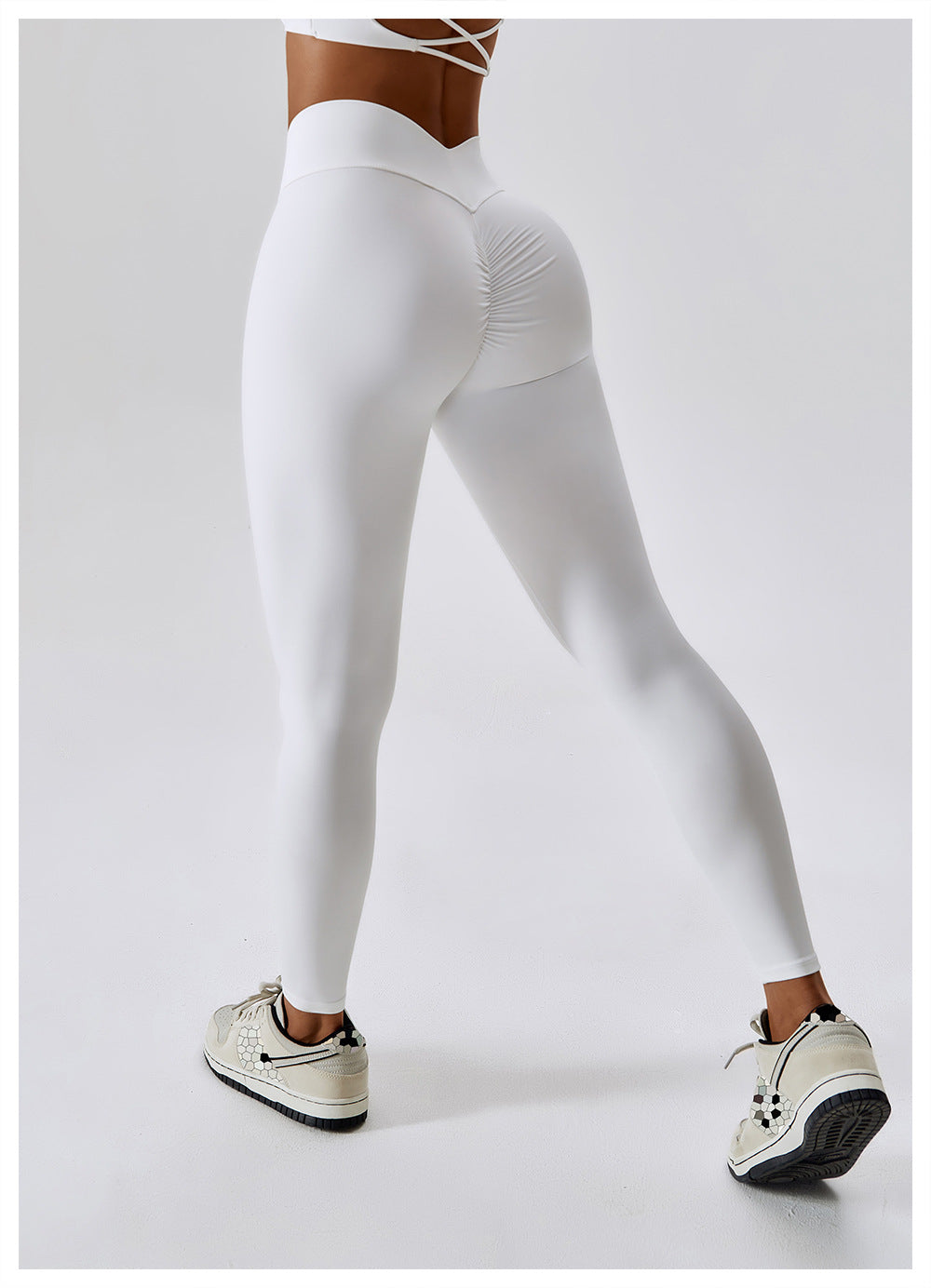 Foto con Leggings Blanco con push-up BYMO